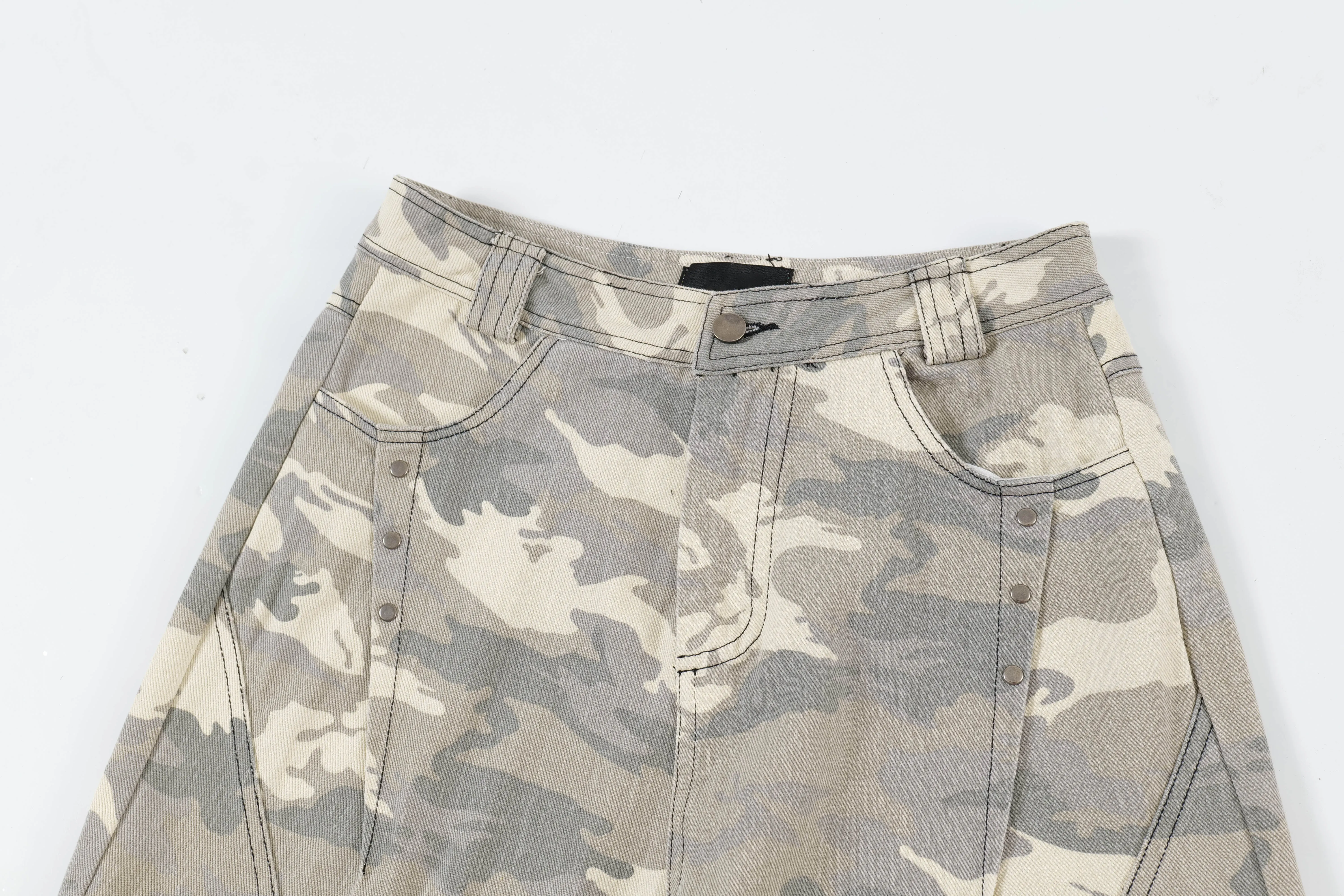 Faire Echo High-Street Camo Cargo Jeans