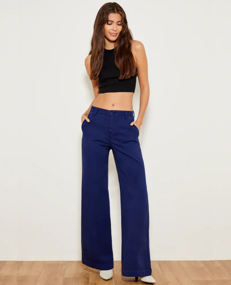 Five Leika Abyss Trousers