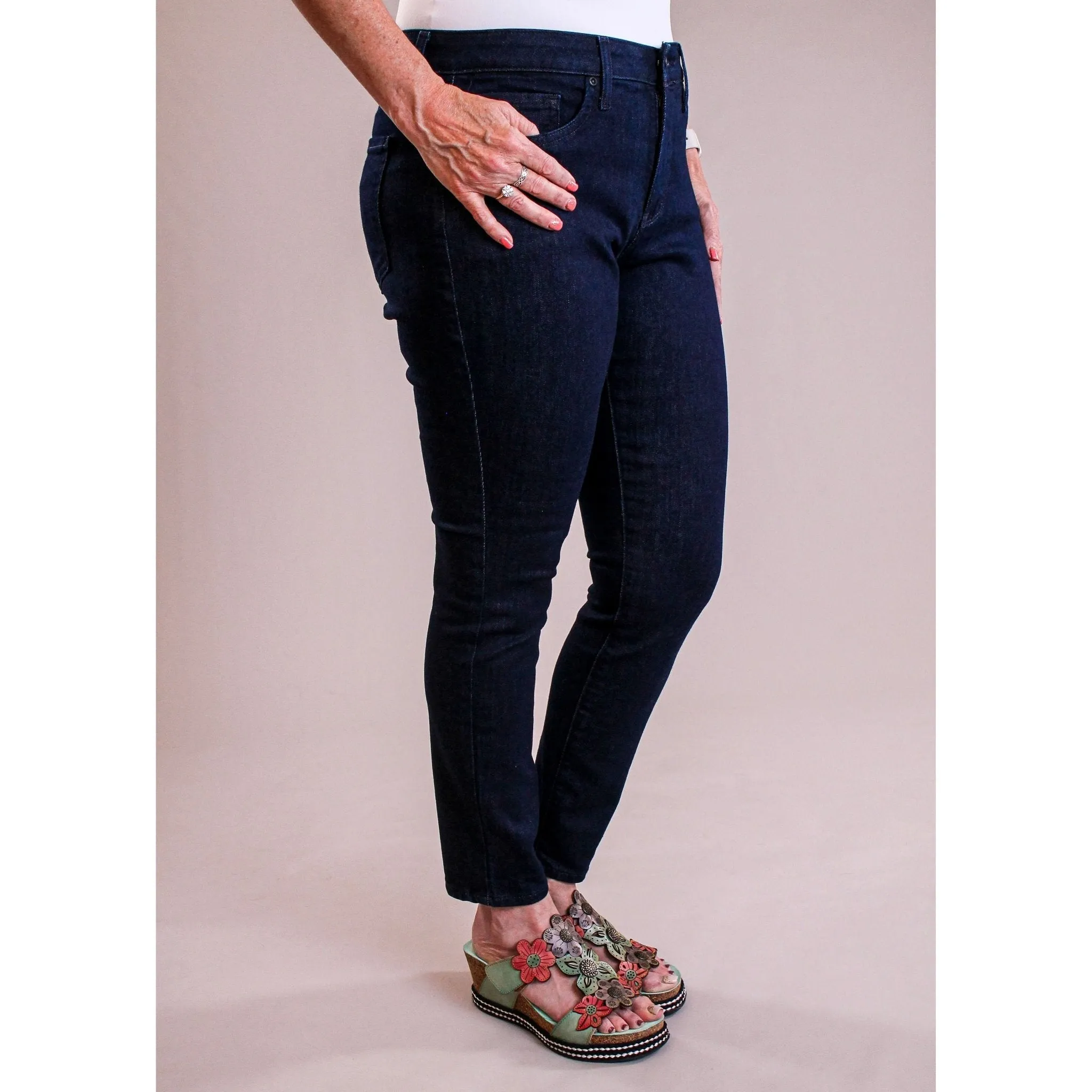 Not Your Daughter's Jeans Ami Skinny in Rinse