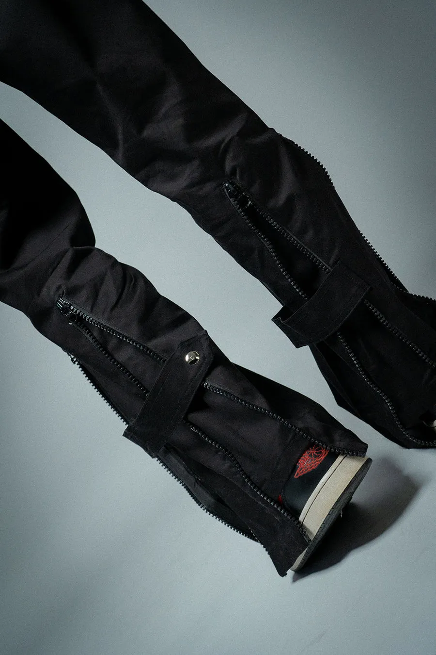 ORE OFE Black Baggy Zipper Pants