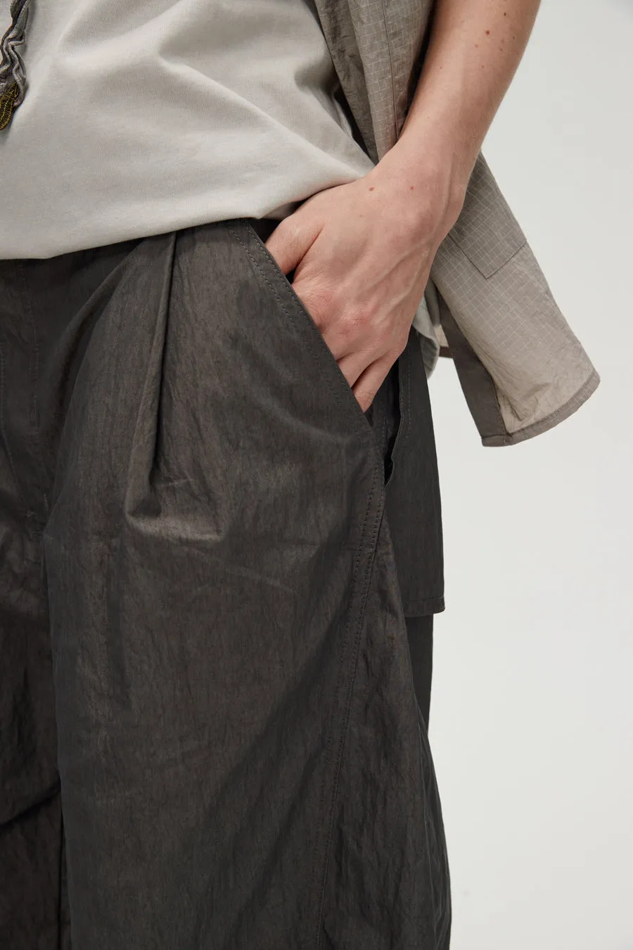 Scimitar Silhouette Breathable Casual Pants