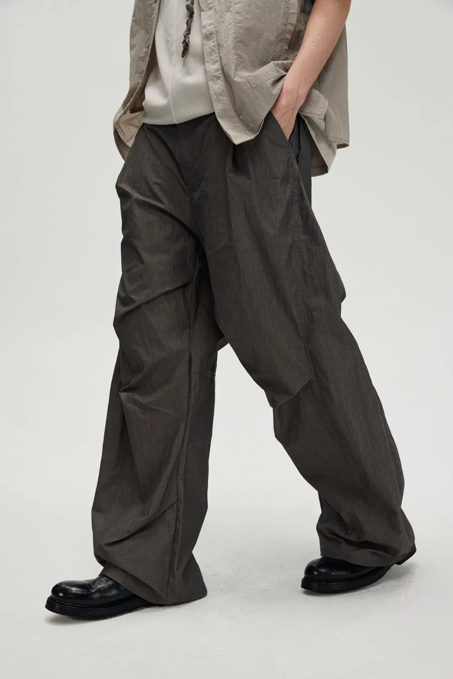 Scimitar Silhouette Breathable Casual Pants