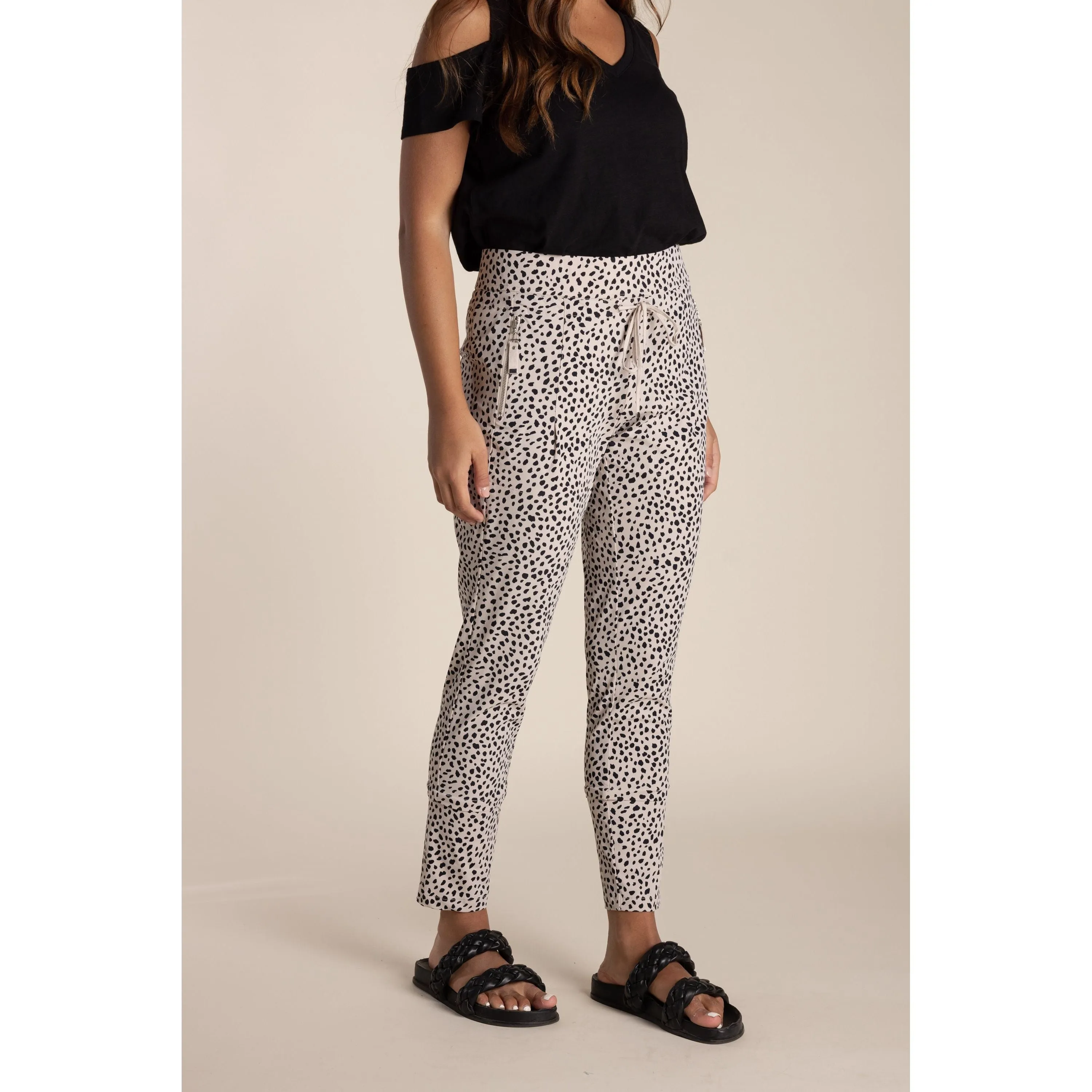 Two T's - Spot Panel Pant Stone/ Black