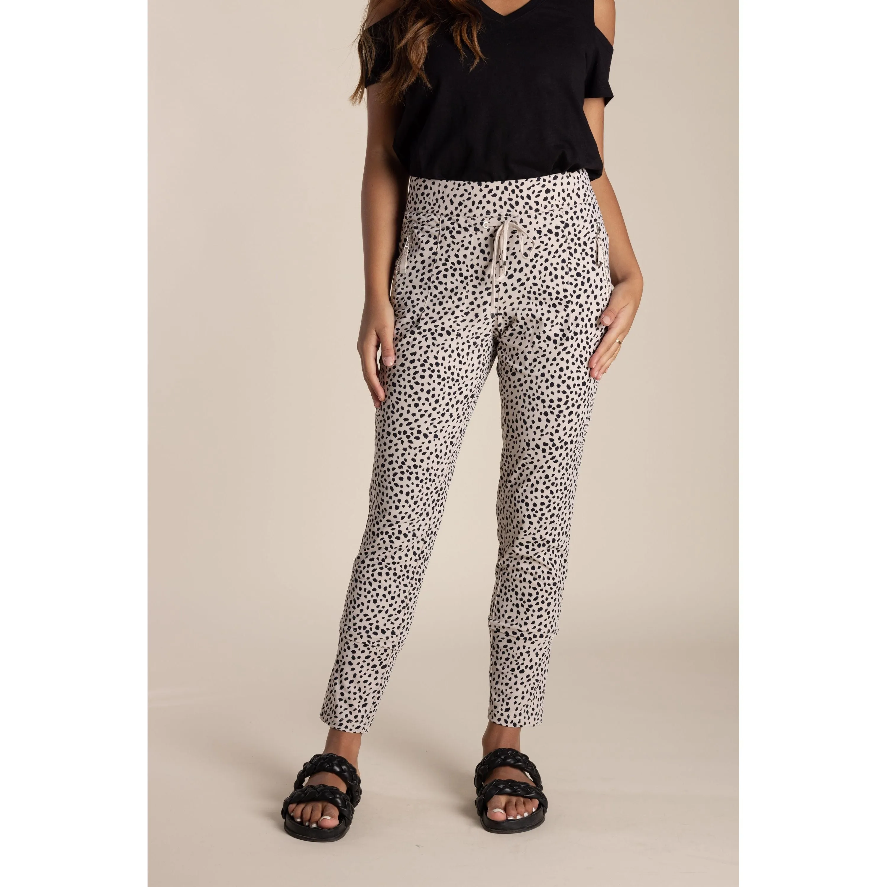 Two T's - Spot Panel Pant Stone/ Black